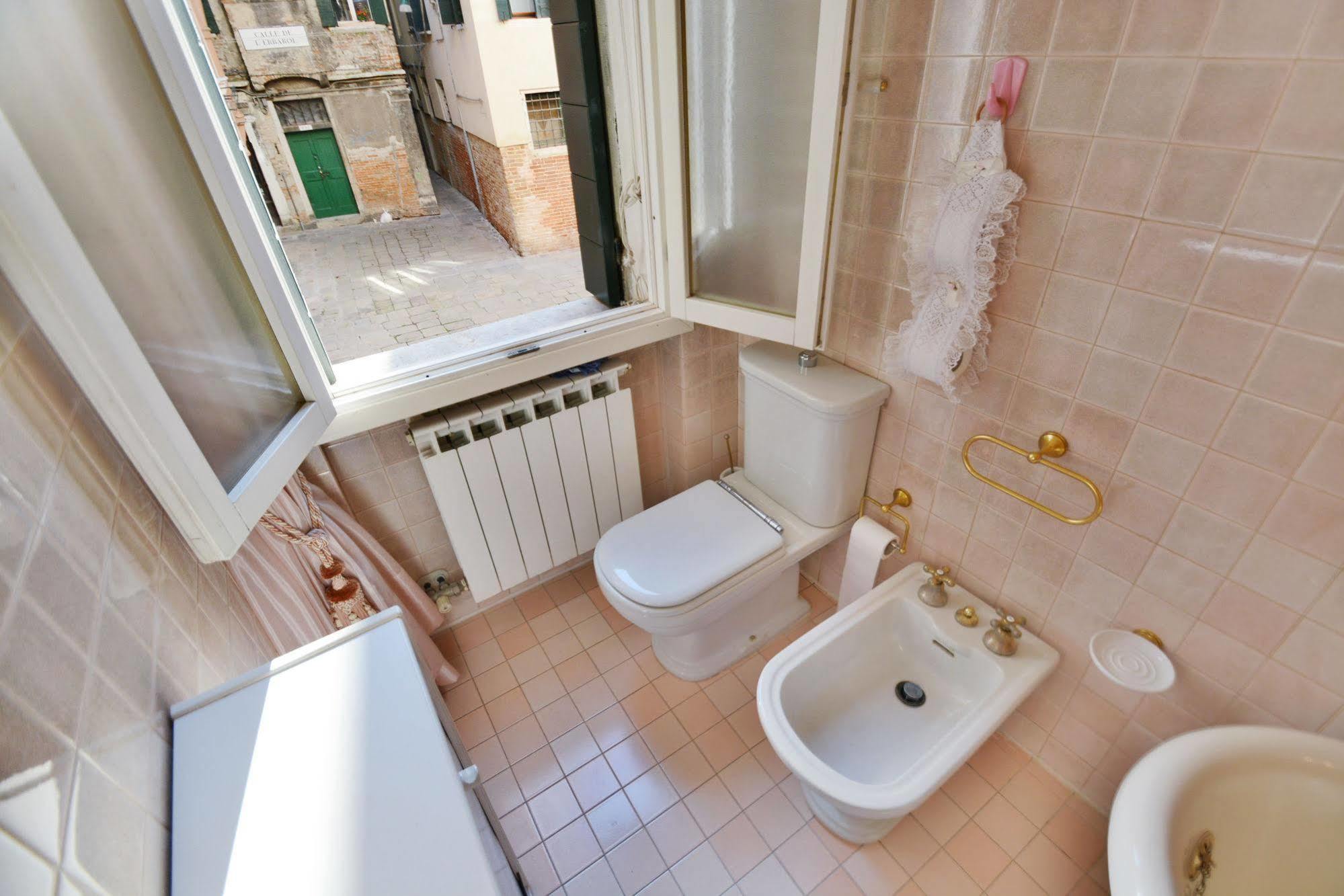 Апартаменты Ve.N.I.Ce. Cera Casa Del Sol Венеция Экстерьер фото